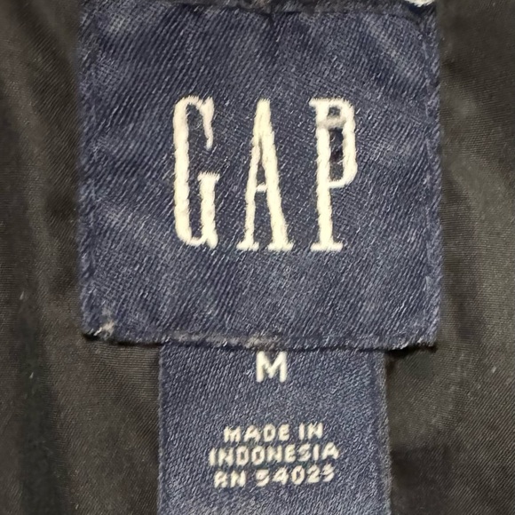 GAP Midnight Black Quilted Vest - Picture 2 of 2